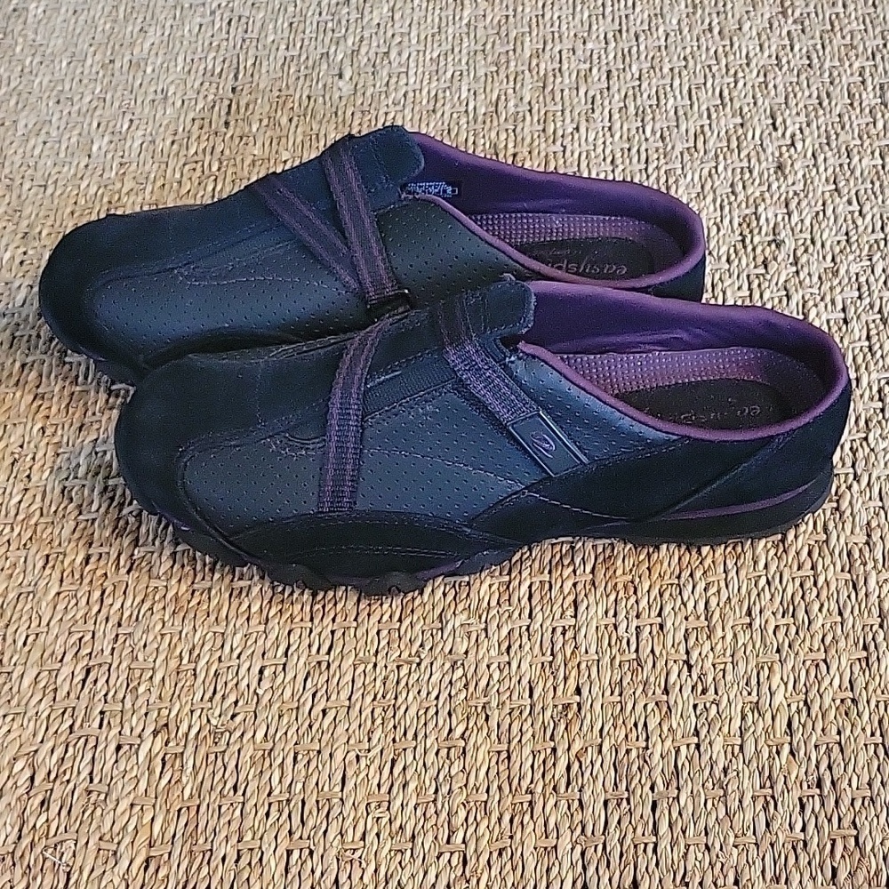EASY SPIRIT comfort slip-on shoes in purple & black. Size 8.5